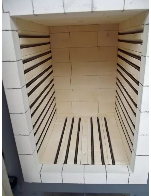 FOUR SBMS 200 L 1300°C